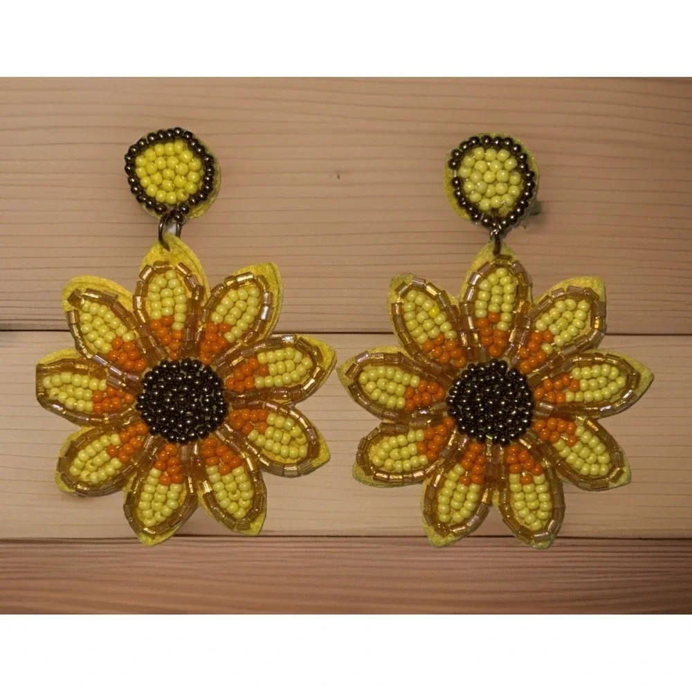 Sunflower‎ Beaded Dangle Earrings Yellow Seed Bead Felt Back Boho 2.5